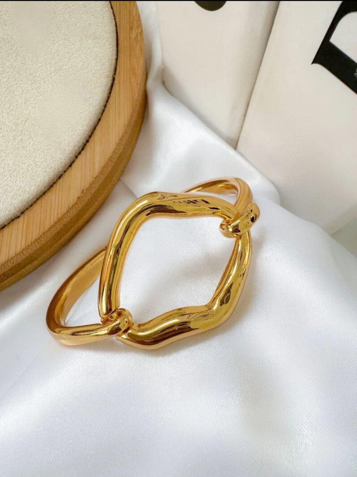 BRACELETE ORGÂNICO VAZADO