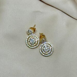 BRINCO CÍRCULO COM DUAS FILEIRAS E FLOR DE MICRO ZIRCÔNIA BANHADO A OURO 18K