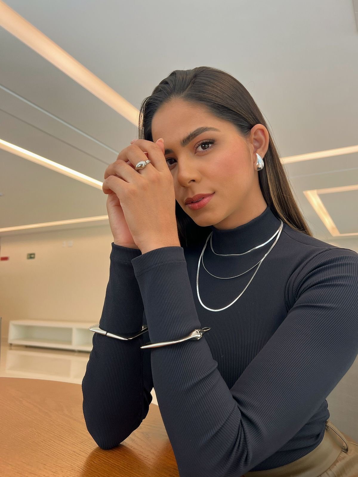 COLAR FITA 3 CORRENTES BANHADO NA PRATA